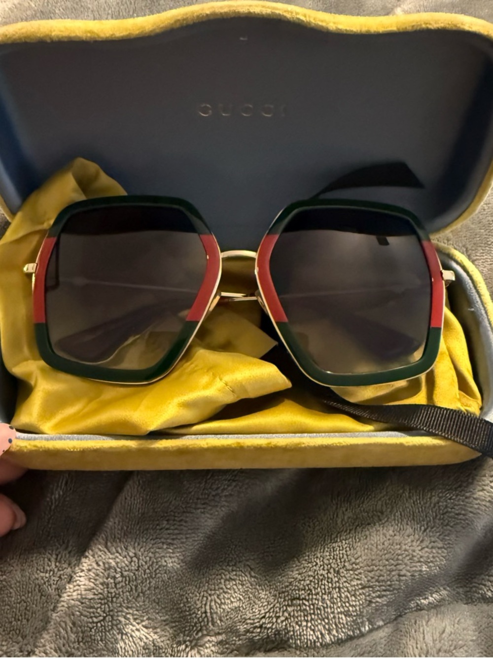 ❌❌❌❌SOLD❌❌❌❌Authentic Gucci Oversized Square Sunglasses in Green, Red & Gold